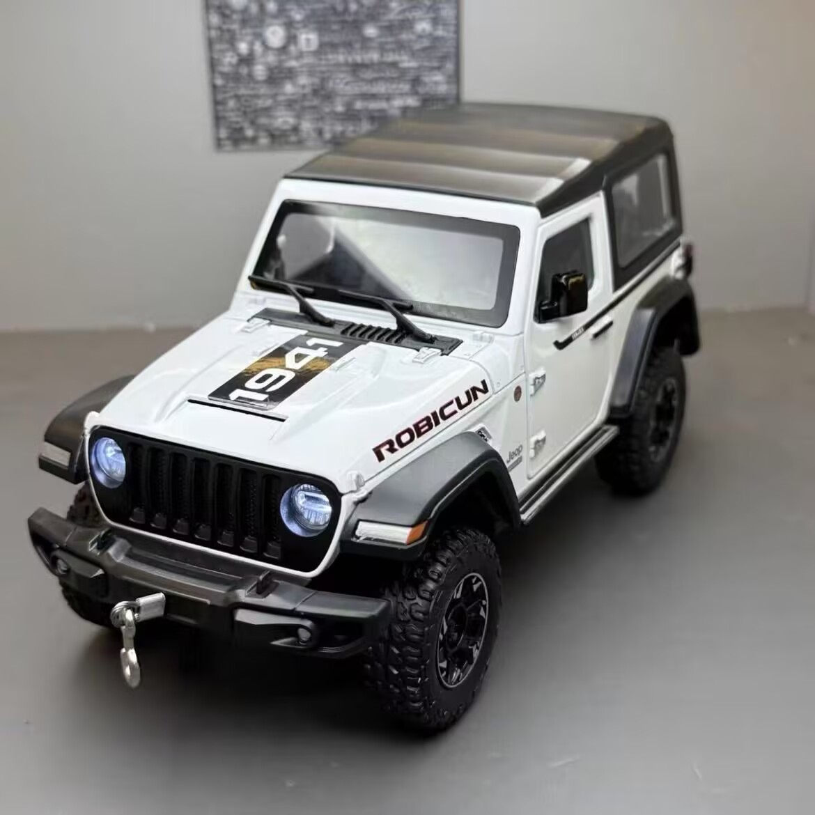 1:24 Jeeps Wrangler Rubicon Al - đánh giá và giá Kids Toys Jeep